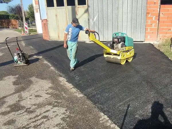 Creation Cour Enrobe Noir A Chaud Toulouse